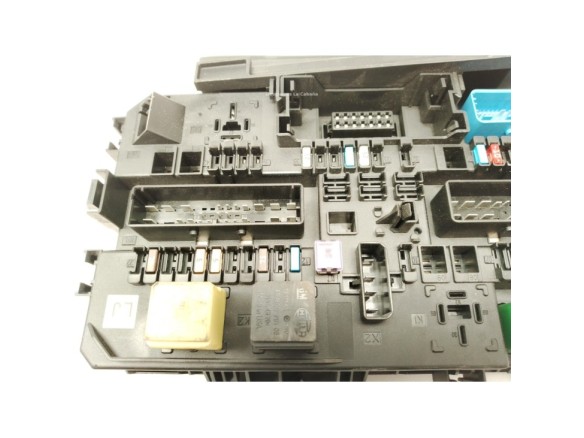 13115937L, CAJA FUSIBLES EXTERIOR (BSM) OPEL ASTRA H (A04)|Desguaces La Cabaña