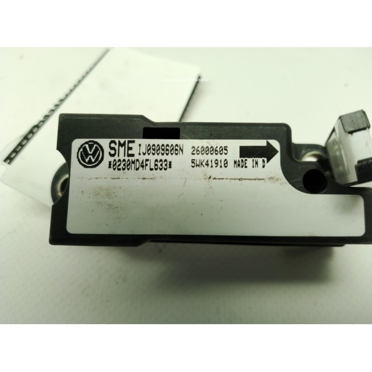 1J0909606N SENSOR IMPACTO LATERAL VW PASSAT (3B2)|Desguaces La Cabaña