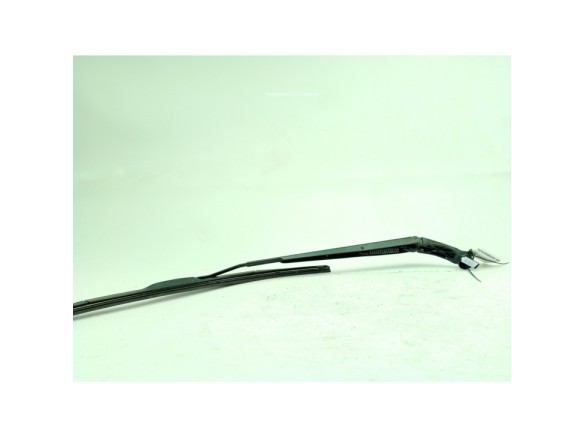 852210D240 BRAZO LIMPIAPARABRISAS DEL IZQ TOYOTA YARIS CROSS (MXP_)|Desguaces La Cabaña