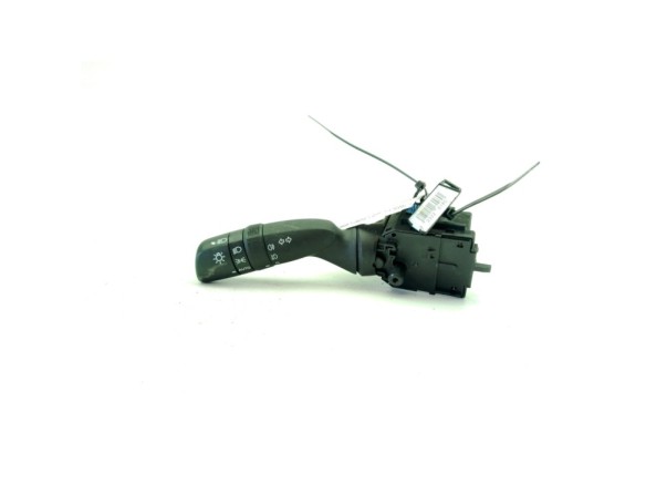8432902040 MANDO LUCES TOYOTA YARIS CROSS (MXP_)|Desguaces La Cabaña