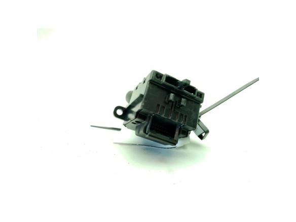 8432902040 MANDO LUCES TOYOTA YARIS CROSS (MXP_)|Desguaces La Cabaña