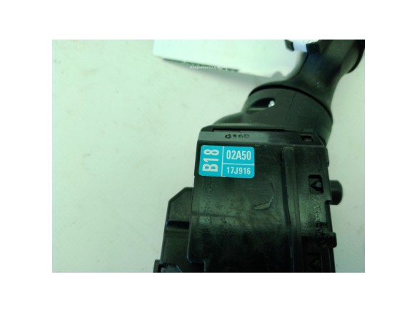 8465202A30 MANDO LIMPIAPARABRISAS TOYOTA YARIS CROSS (MXP_)|Desguaces La Cabaña