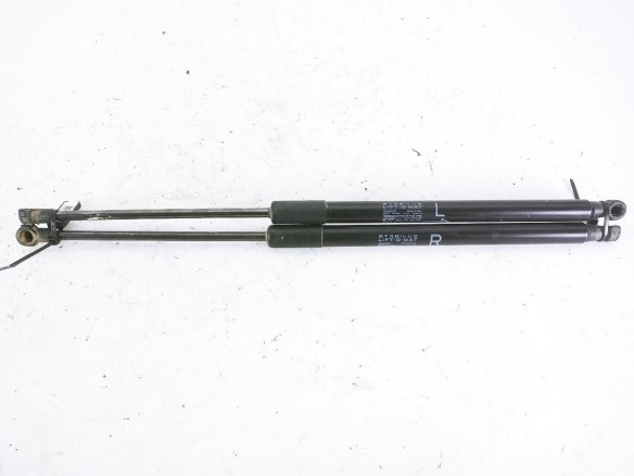 689500F030 AMORTIGUADOR PORTON / TAPA MALETA TOYOTA VERSO (_R2_) |Desguaces La Cabaña