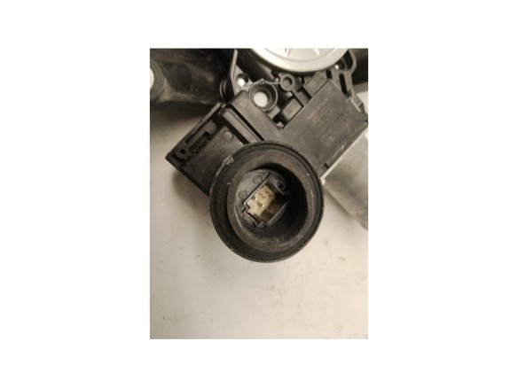 698400D440 ELEVALUNAS PUERTA LAT TRA IZQ TOYOTA YARIS CROSS (MXP_)|Desguaces La Cabaña