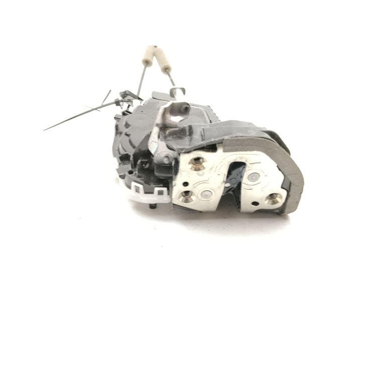 69060K0040 CERRADURA PUERTA LAT TRA IZQ TOYOTA YARIS CROSS (MXP_)|Desguaces La Cabaña