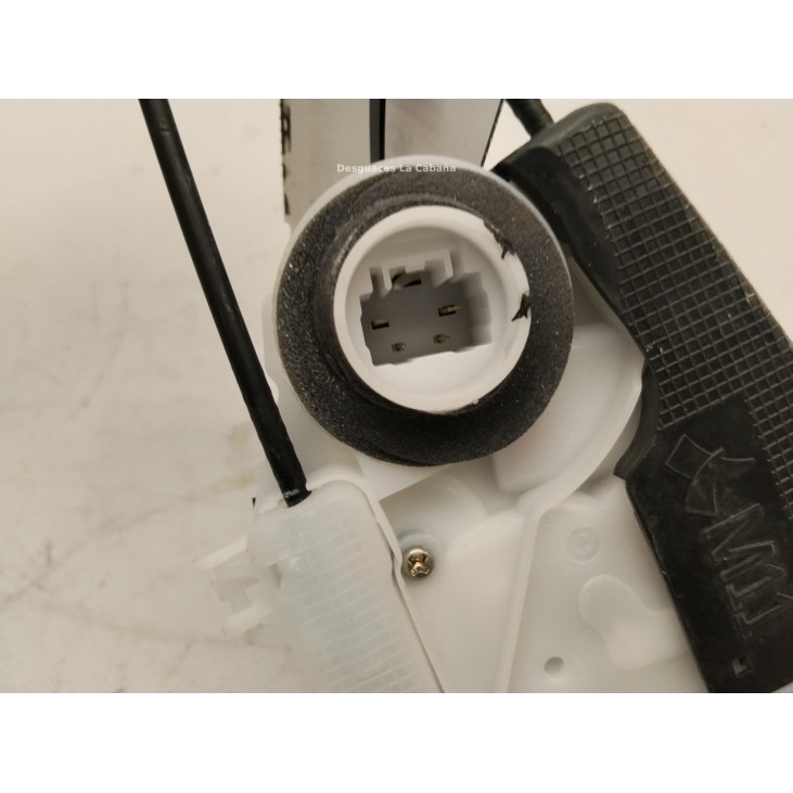 69050K0040 CERRADURA PUERTA LAT TRA DER TOYOTA YARIS CROSS (MXP_)|Desguaces La Cabaña