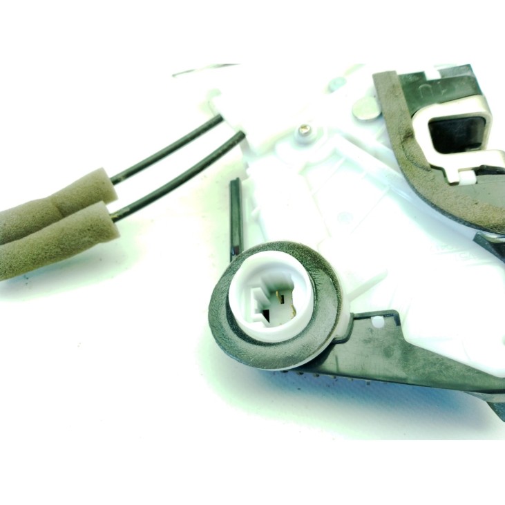 69040K0041 CERRADURA PUERTA LAT DEL IZQ TOYOTA YARIS CROSS (MXP_)|Desguaces La Cabaña