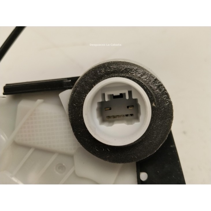 69030K0031 CERRADURA PUERTA LAT DEL DER TOYOTA YARIS CROSS (MXP_)|Desguaces La Cabaña