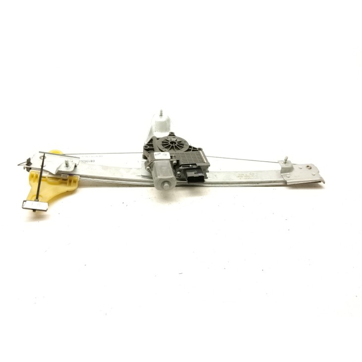 807217664R ELEVALUNAS PUERTA LAT DEL IZQ DACIA DUSTER (HM_)|Desguaces La Cabaña