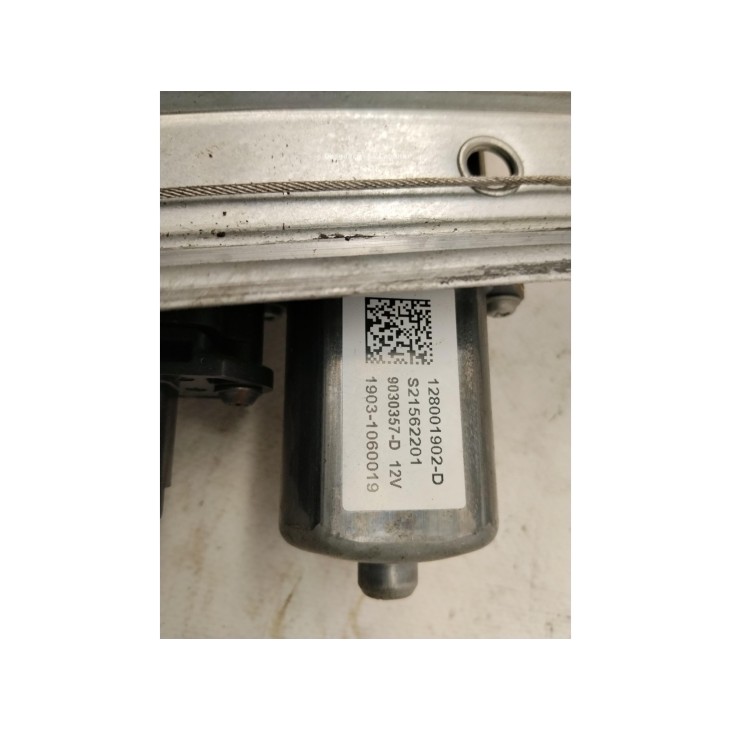 807217664R ELEVALUNAS PUERTA LAT DEL IZQ DACIA DUSTER (HM_)|Desguaces La Cabaña