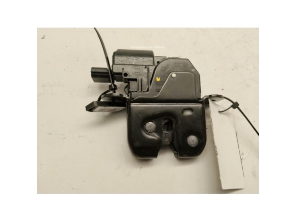 905039428R CERRADURA PORTON / TAPA MALETA DACIA DUSTER (HM_)|Desguaces La Cabaña