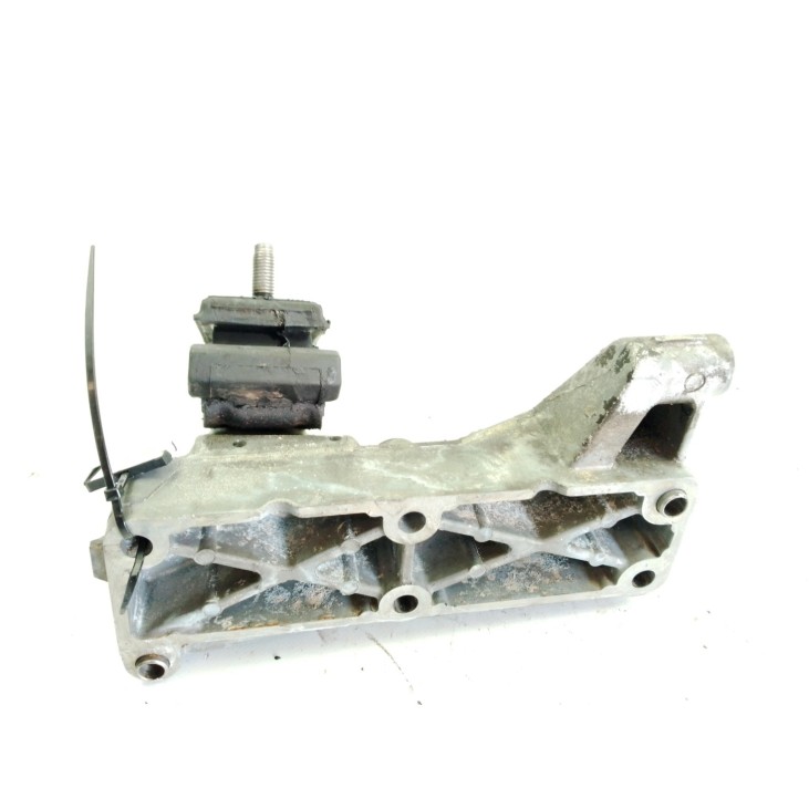   SOPORTE MOTOR IZQ IVECO DAILY VI Caja/Chasis|Desguaces La Cabaña