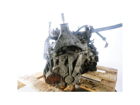 1352889 CAJA CAMBIOS FORD FOCUS Turnier (DNW)|Desguaces La Cabaña