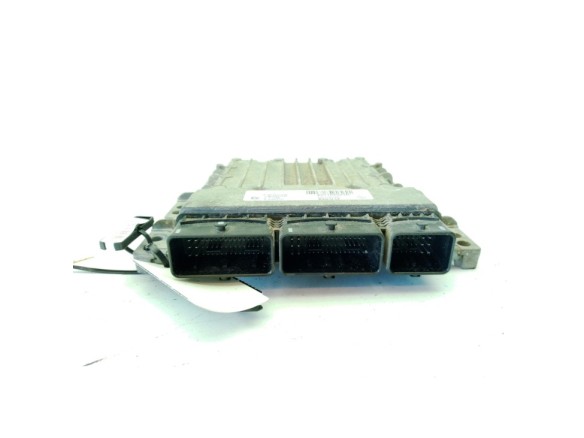 237105093R CENTRALITA MOTOR NISSAN NV400 Furgón (X62, X62B)|Desguaces La Cabaña