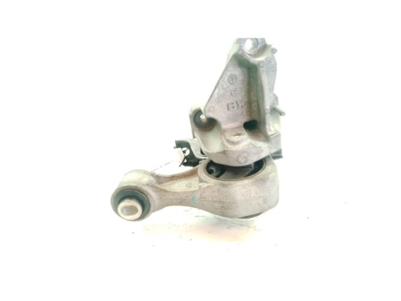   SOPORTE MOTOR DER NISSAN PULSAR Fastback (C13)|Desguaces La Cabaña