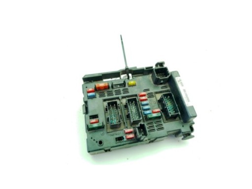  9651197080A CAJA FUSIBLES INTERIOR (BSI) PEUGEOT 307 (3A/C)|Desguaces La Cabaña