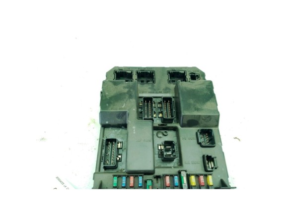  9651197080A CAJA FUSIBLES INTERIOR (BSI) PEUGEOT 307 (3A/C)|Desguaces La Cabaña