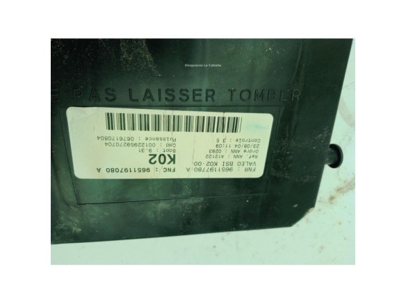  9651197080A CAJA FUSIBLES INTERIOR (BSI) PEUGEOT 307 (3A/C)|Desguaces La Cabaña