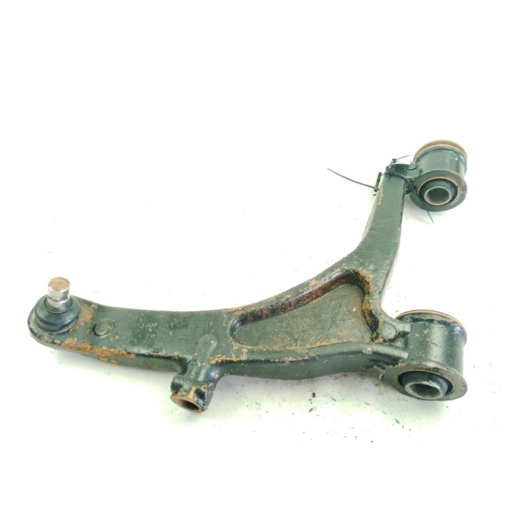 8200767825 BRAZO SUSPENSION DEL DER INF RENAULT MASTER II Autobús (JD)|Desguaces La Cabaña