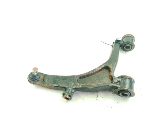 8200767825 BRAZO SUSPENSION DEL DER INF RENAULT MASTER II Autobús (JD)|Desguaces La Cabaña