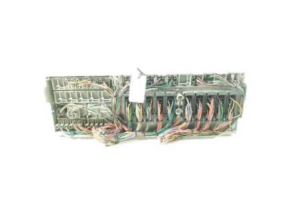 1398062 1436458 CAJA FUSIBLES INTERIOR (BSI)  SCANIA P,G,R,T - series|Desguaces La Cabaña