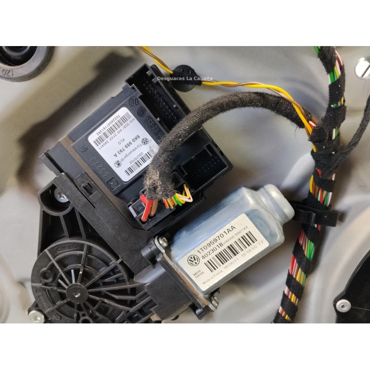 1Z1837461 ELEVALUNAS PUERTA LAT DEL IZQ SKODA OCTAVIA II Combi (1Z5)|Desguaces La Cabaña