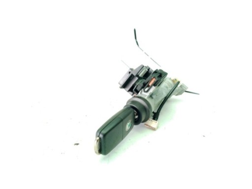 1Z0807221AE PARAGOLPES DEL SKODA OCTAVIA II Combi (1Z5)|Desguaces La Cabaña