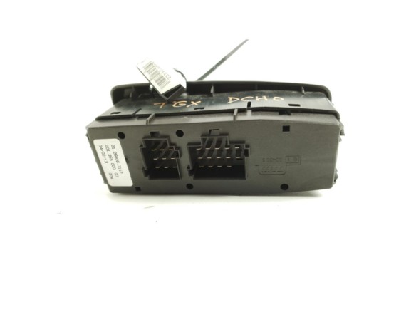81258067112 MANDO ELEVALUNAS PUERTA LAT DEL DER  MAN TGX|Desguaces La Cabaña