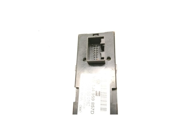  1J4959857D MANDO ELEVALUNAS PUERTA LAT DEL IZQ VW PASSAT (3B3)|Desguaces La Cabaña