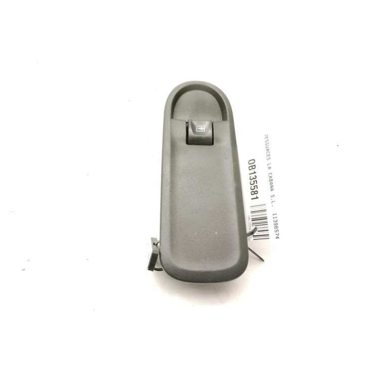 8200467835 MANDO ELEVALUNAS PUERTA LAT DEL DER DACIA DUSTER|Desguaces La Cabaña