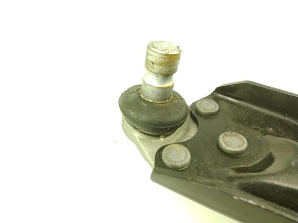 545042021R BRAZO SUSPENSION DEL DER INF RENAULT MEGANE IV (B9A/M_) |Desguaces La Cabaña