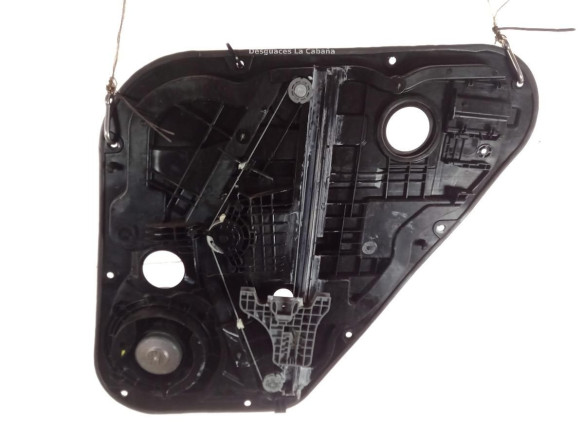 83450F1000 ELEVALUNAS PUERTA LAT TRA IZQ KIA SPORTAGE (QL) |Desguaces La Cabaña