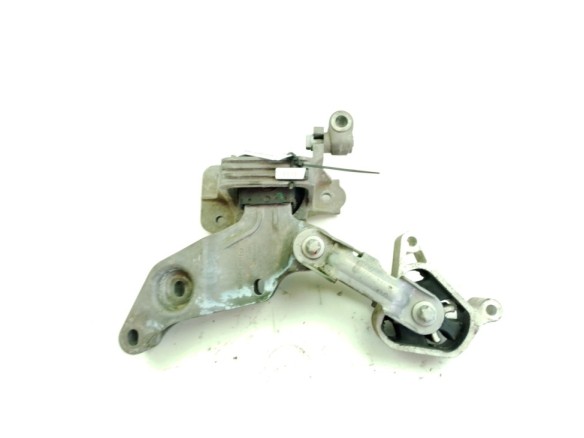 A4472410713 SOPORTE MOTOR DER MERCEDES BENZ VITO Furgón (W447)|Desguaces La Cabaña
