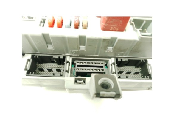 51786800 CAJA FUSIBLES INTERIOR (BSI) LANCIA YPSILON (843_)|Desguaces La Cabaña