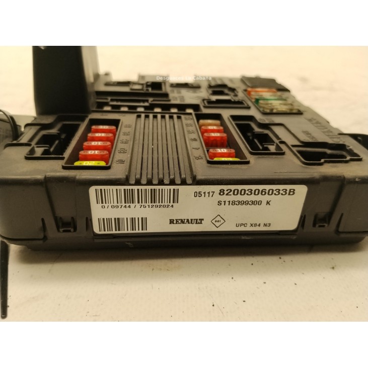 8200306033B, CAJA FUSIBLES INTERIOR (BSI) RENAULT MEGANE II (BM0/1_, CM0/1_)|Desguaces La Cabaña