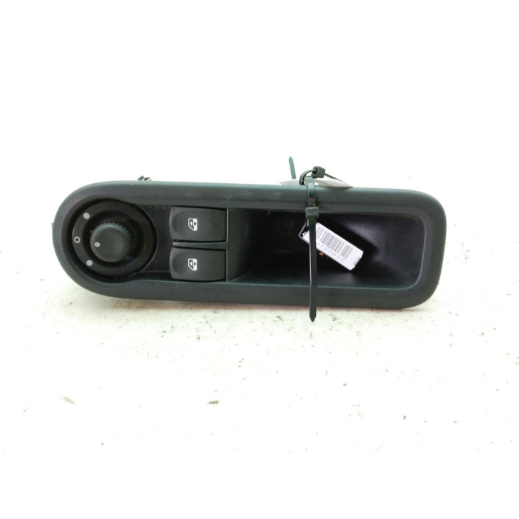 214939A MANDO ELEVALUNAS PUERTA LAT DEL IZQ RENAULT CLIO III (BR0/1, CR0/1)|Desguaces La Cabaña