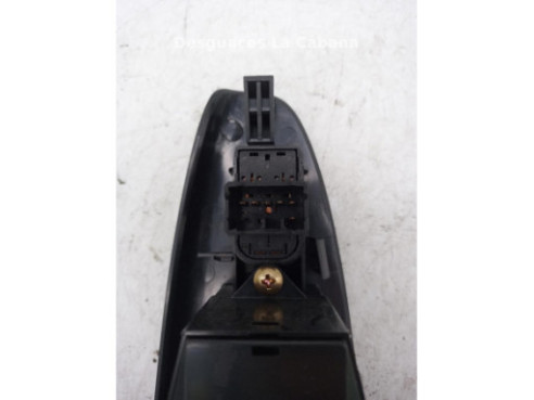   MANDO ELEVALUNAS PUERTA LAT DEL IZQ DAEWOO NUBIRA (J100) |Desguaces La Cabaña