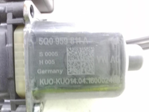 5Q0959811A ELEVALUNAS PUERTA LAT TRA IZQ SEAT LEON (5F1) |Desguaces La Cabaña