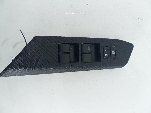 MANDO ELEVALUNAS PUERTA LAT DEL IZQ TOYOTA RAV 4 IV (_A4_) |Desguaces La Cabaña