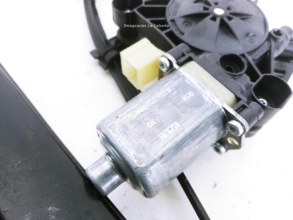 5Q0959802B ELEVALUNAS PUERTA LAT DEL DER AUDI Q2 (GAB) |Desguaces La Cabaña