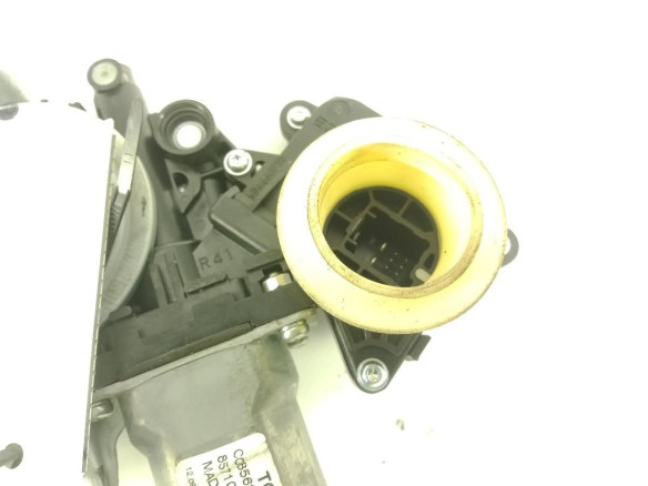 8571002420B ELEVALUNAS PUERTA LAT DEL DER TOYOTA AURIS (_E18_) |Desguaces La Cabaña