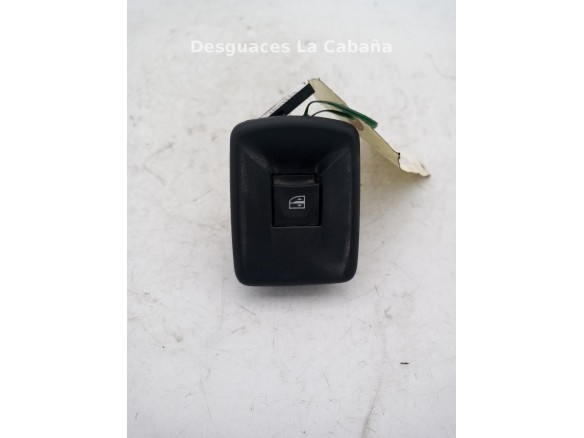 MANDO ELEVALUNAS PUERTA LAT DEL DER MERCEDES BENZ CITAN Furgón (415) |Desguaces La Cabaña
