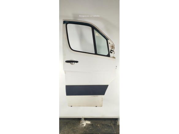 2E0831052 PUERTA LAT DEL DER VW CRAFTER 30-50 Furgón (2E_) |Desguaces La Cabaña
