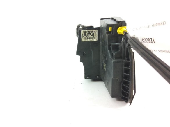 13598364 CERRADURA PUERTA LAT TRA IZQ OPEL ASTRA K (B16) |Desguaces La Cabaña