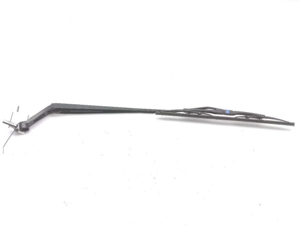 6598 BRAZO LIMPIAPARABRISAS DEL DER TOYOTA AVENSIS (_T25_) |Desguaces La Cabaña